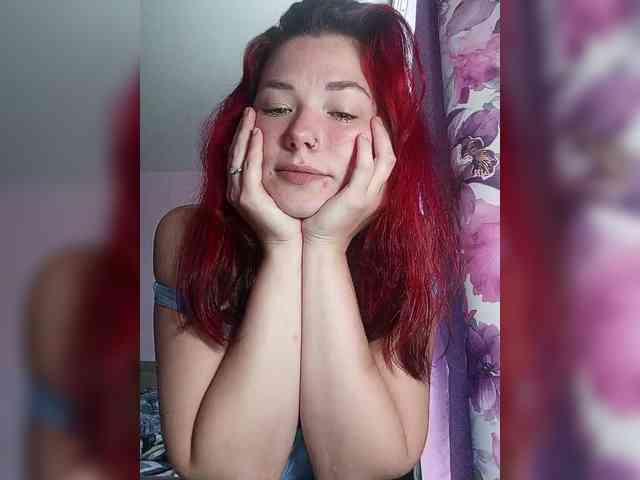 Horny-Lina webcam