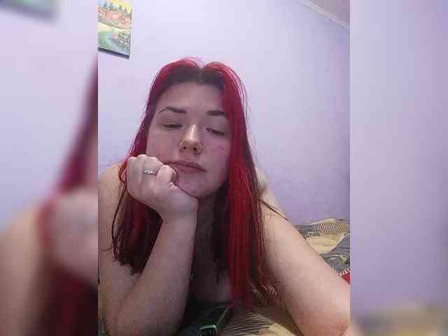 Horny-Lina webcam