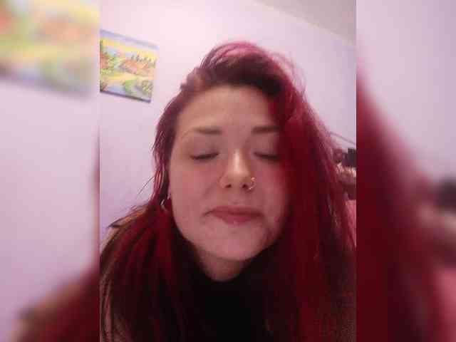 Horny-Lina webcam