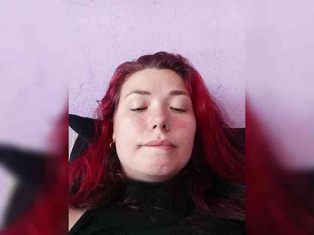 Horny-Lina webcam