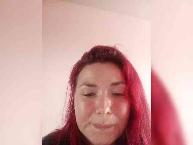 Horny-Lina webcam