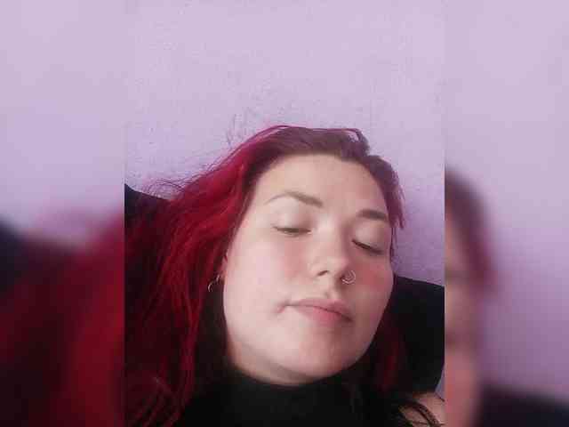 Horny-Lina webcam