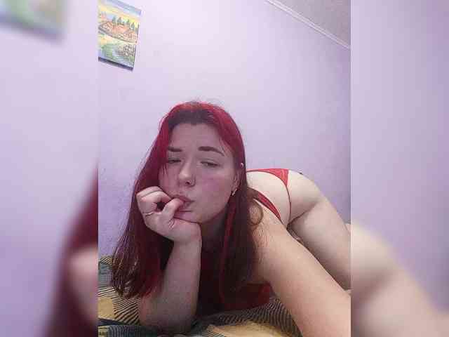 Horny-Lina webcam