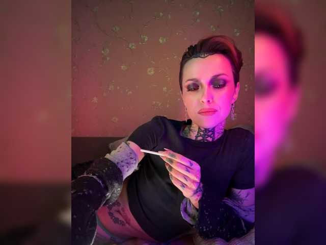 Haermit's BongaCams show and profile