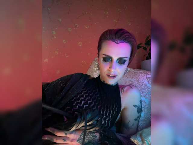 Haermit's BongaCams show and profile