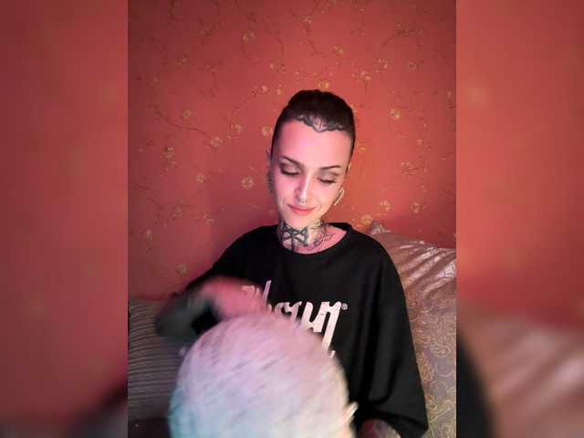 Haermit's BongaCams show and profile