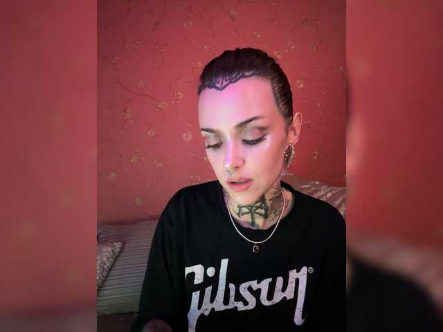 Haermit's BongaCams show and profile