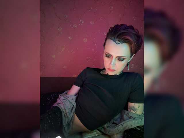 Haermit's BongaCams show and profile