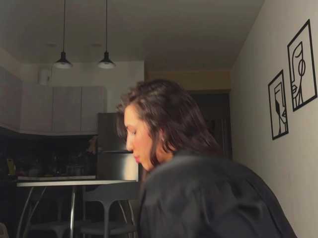 LolaTeaseX's BongaCams show and profile