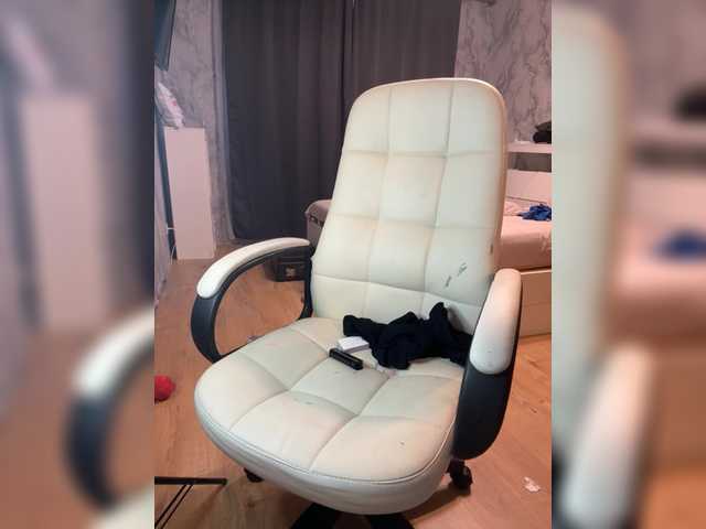 Krnnklvn0's BongaCams show and profile