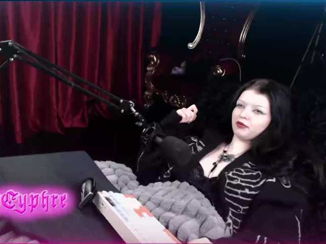 NaughtyAnna's BongaCams show and profile