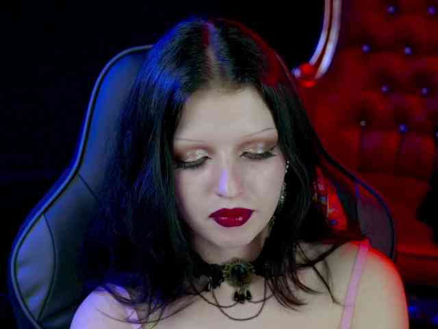 Модель: NaughtyAnna