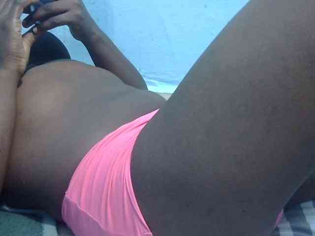 Sweetmella webcam
