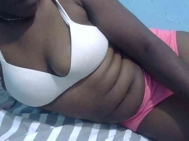Sweetmella webcam