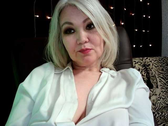 fghzeya's BongaCams show and profile