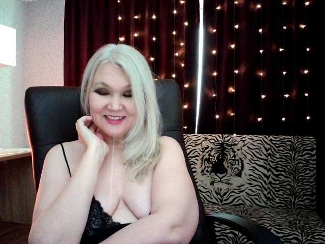 fghzeya's BongaCams show and profile