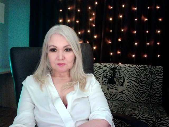 fghzeya's BongaCams show and profile