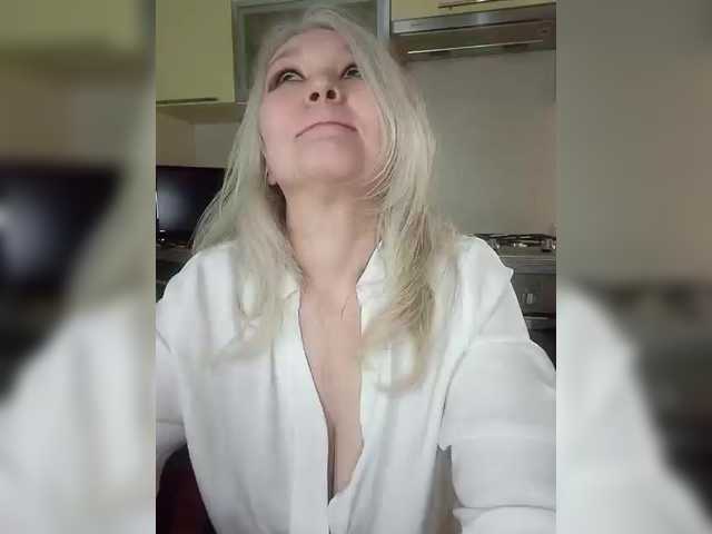 fghzeya's BongaCams show and profile