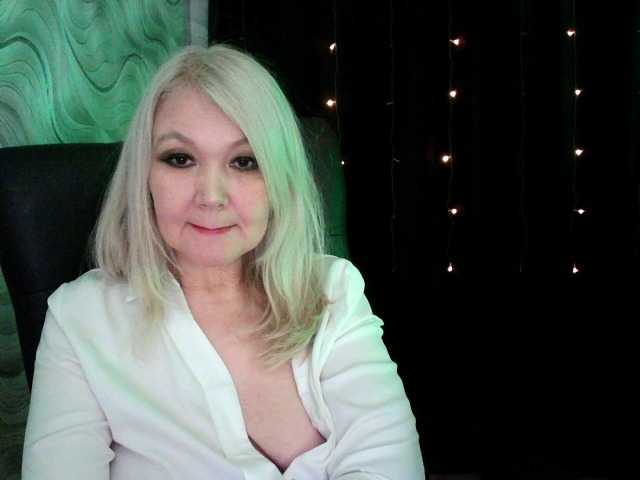 fghzeya's BongaCams show and profile