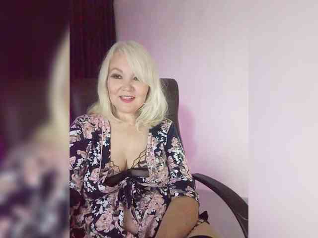Shaved mature, Shaved asian, Group chat for 40 tokens, Full privates for 90..., 18