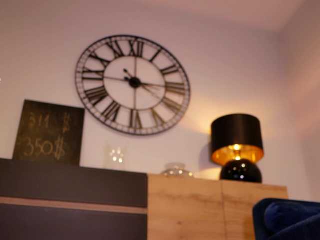 arielwavee1's BongaCams show and profile