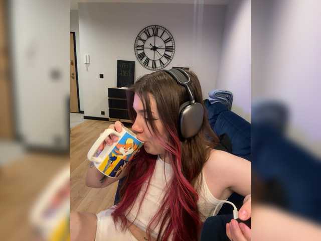 arielwavee1's BongaCams show and profile