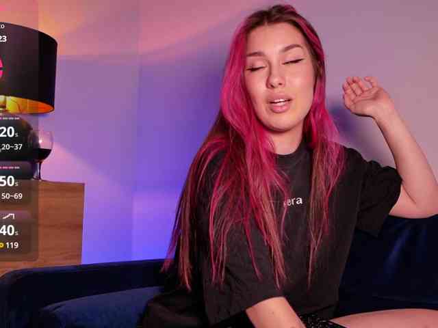 arielwavee1 webcam