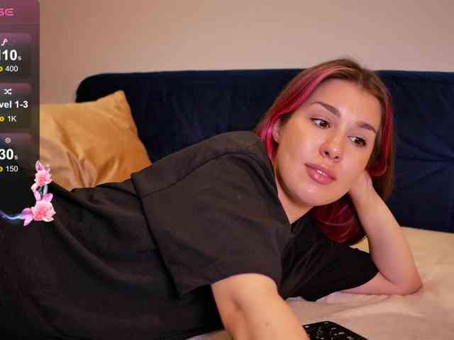 arielwavee1 webcam