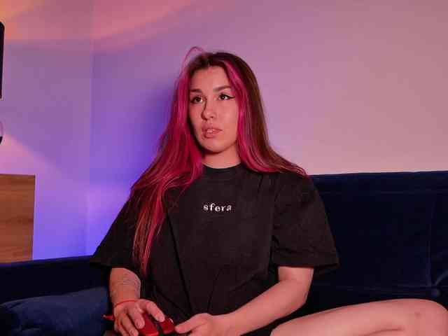 arielwavee1 webcam