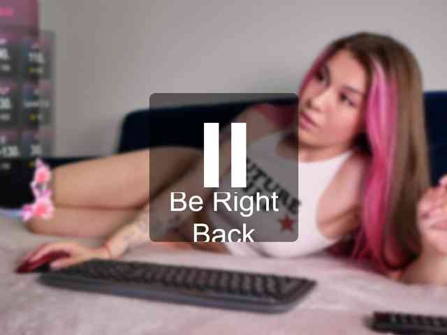 arielwavee1 webcam