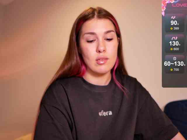 arielwavee1 webcam