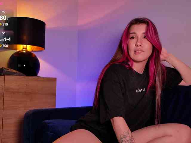 arielwavee1 webcam