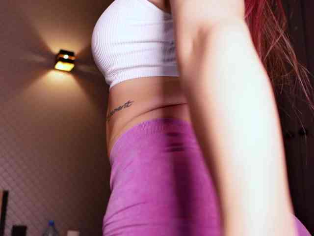 arielwavee1 webcam