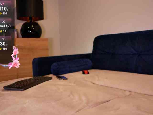 arielwavee1 webcam
