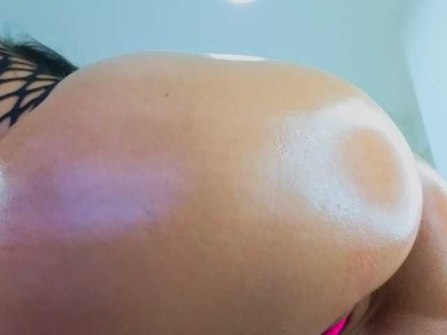 JessyDesire live cam