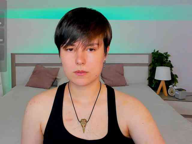 CharlieeAdams webcam