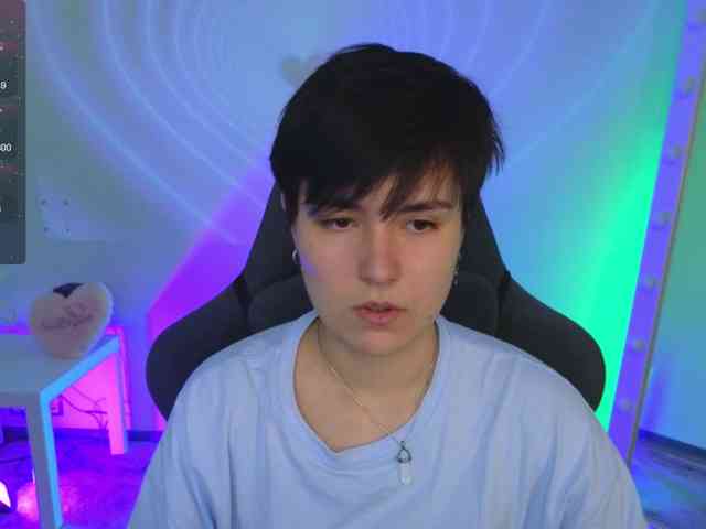 adult web chat CharlieeAdams