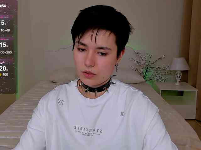 CharlieeAdams webcam