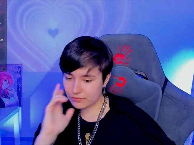 CharlieeAdams webcam