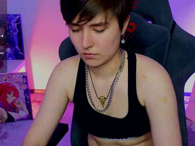 CharlieeAdams webcam