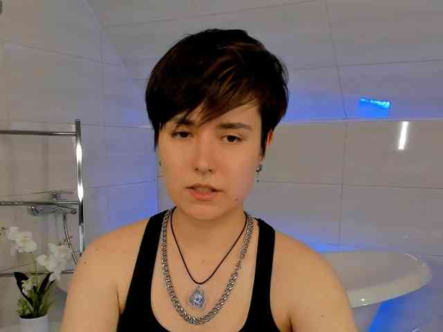 CharlieeAdams webcam