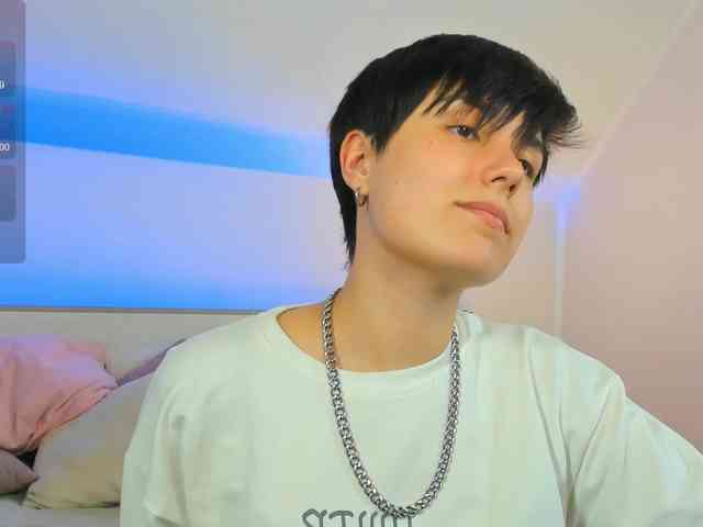 random webcam sex CharlieeAdams