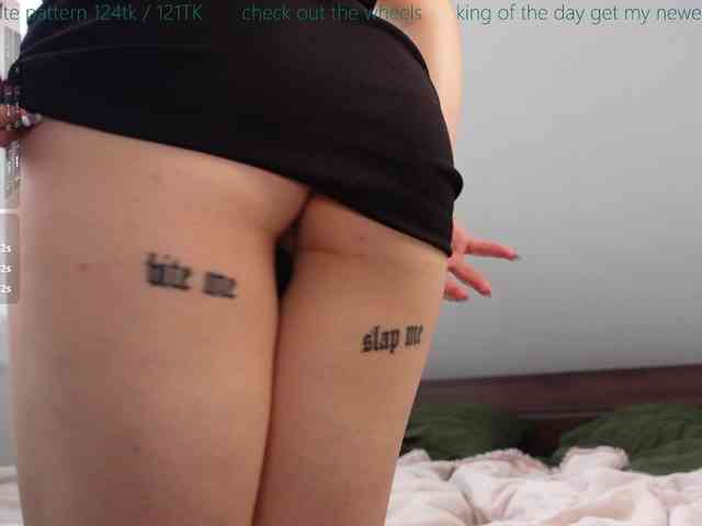 Izzy-Inked webcam
