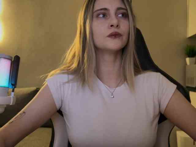 -HeyRina- webcam