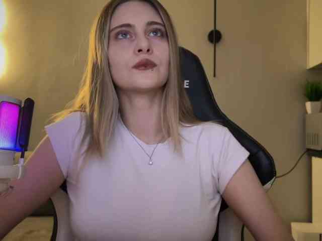 -HeyRina- webcam