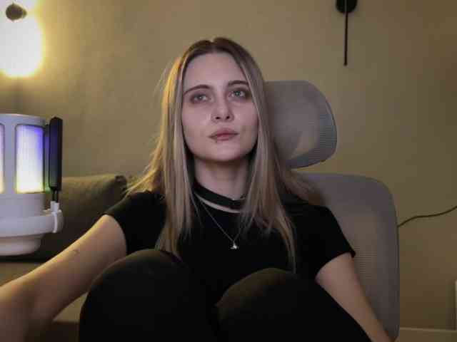 -HeyRina- webcam