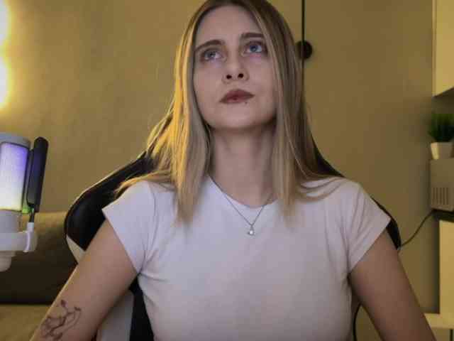 -HeyRina- webcam