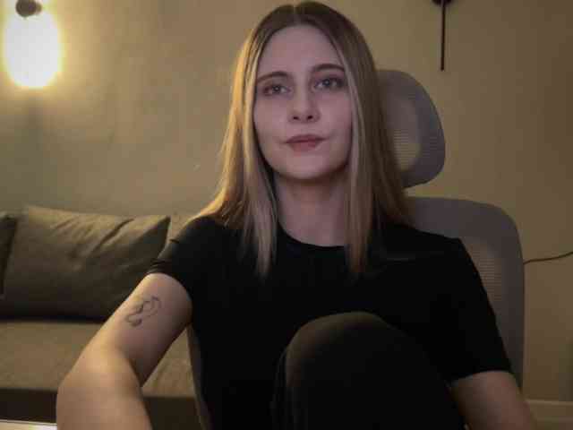 xxx webcam HeyRina