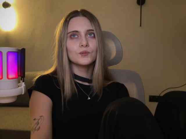 -HeyRina- webcam