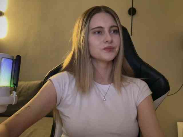 -HeyRina- webcam